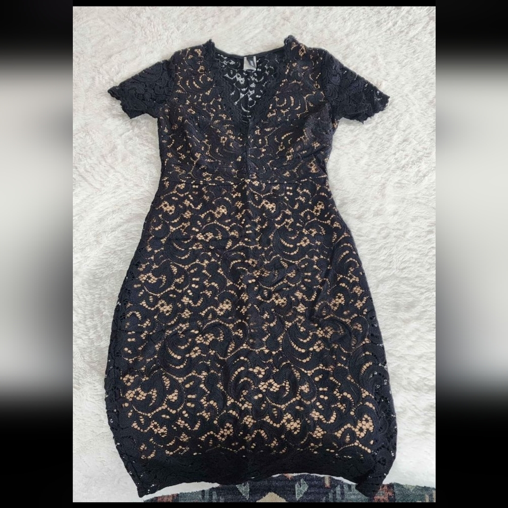 Lace Bodycon Dress